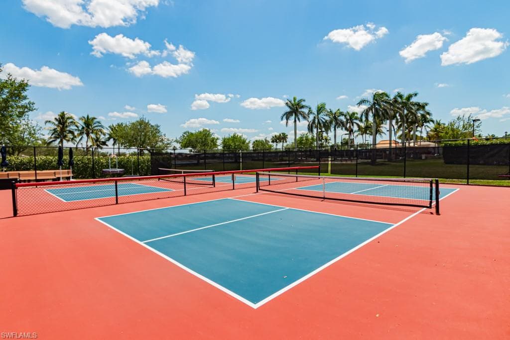 7811 Ionio Ct, Naples, FL 34114-36