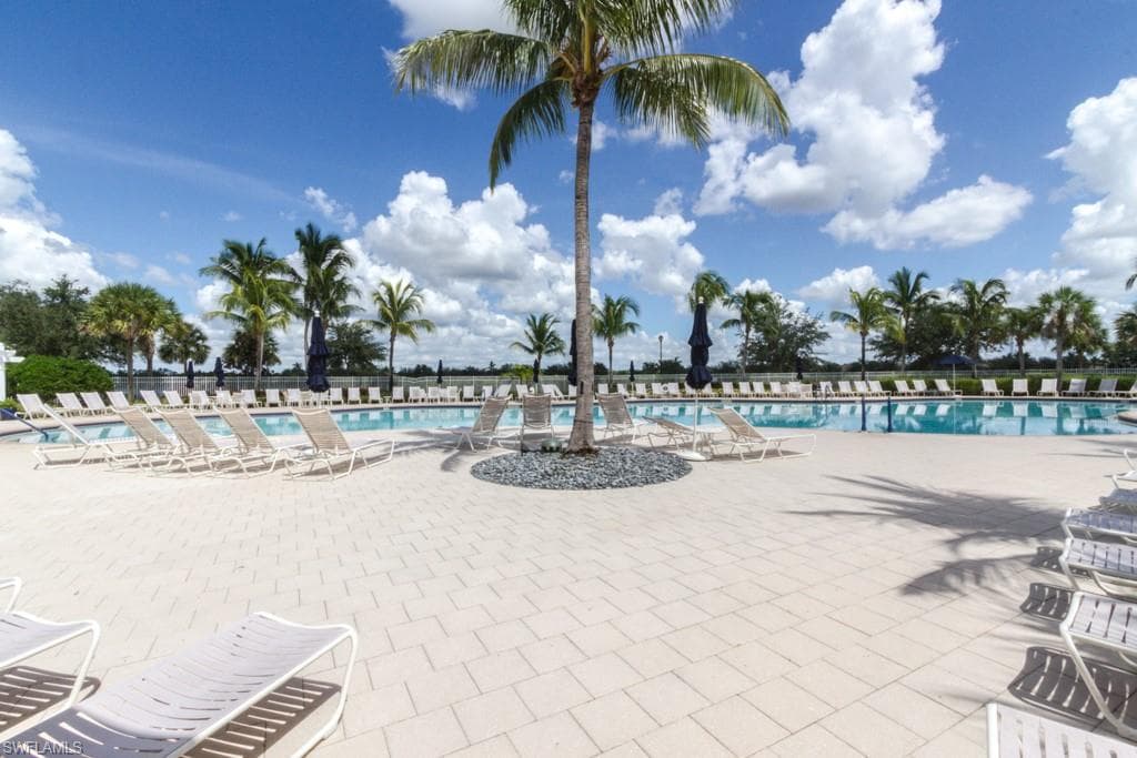 7811 Ionio Ct, Naples, FL 34114-39