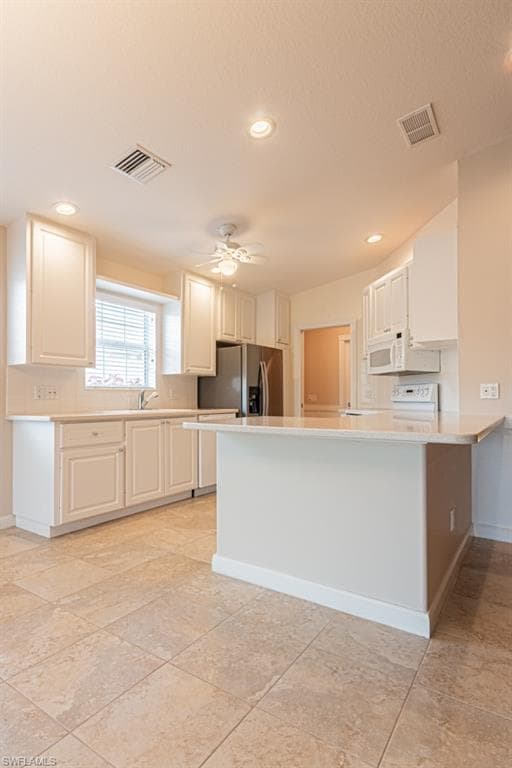 7811 Ionio Ct, Naples, FL 34114-7