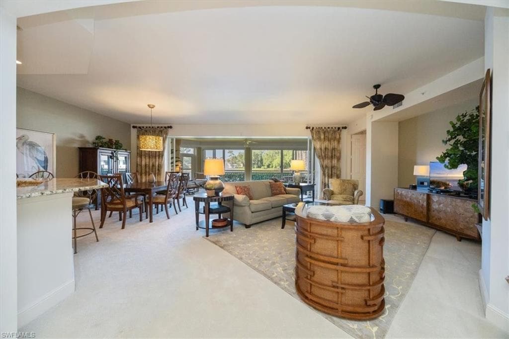730 Waterford Dr 102, Naples, FL 34113-4