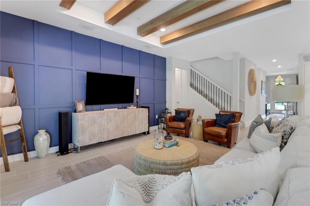 10415 Ventana Ln, Naples, FL 34120-9