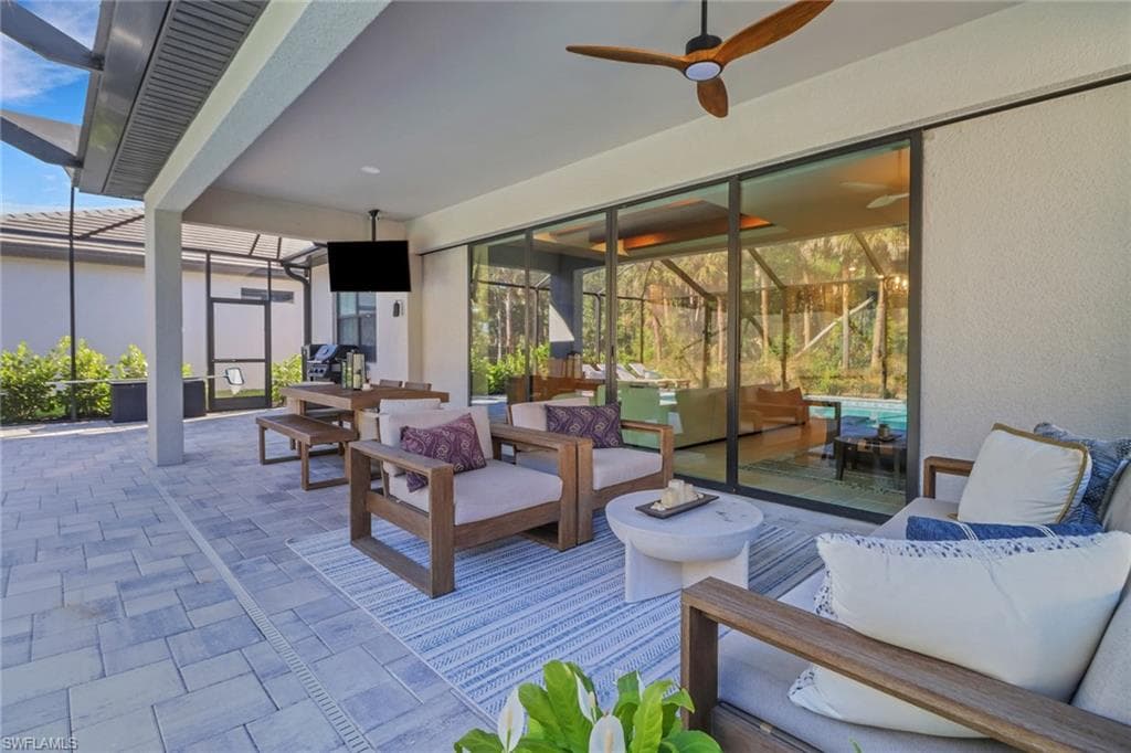 10415 Ventana Ln, Naples, FL 34120-30