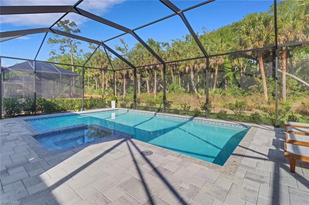 10415 Ventana Ln, Naples, FL 34120-33