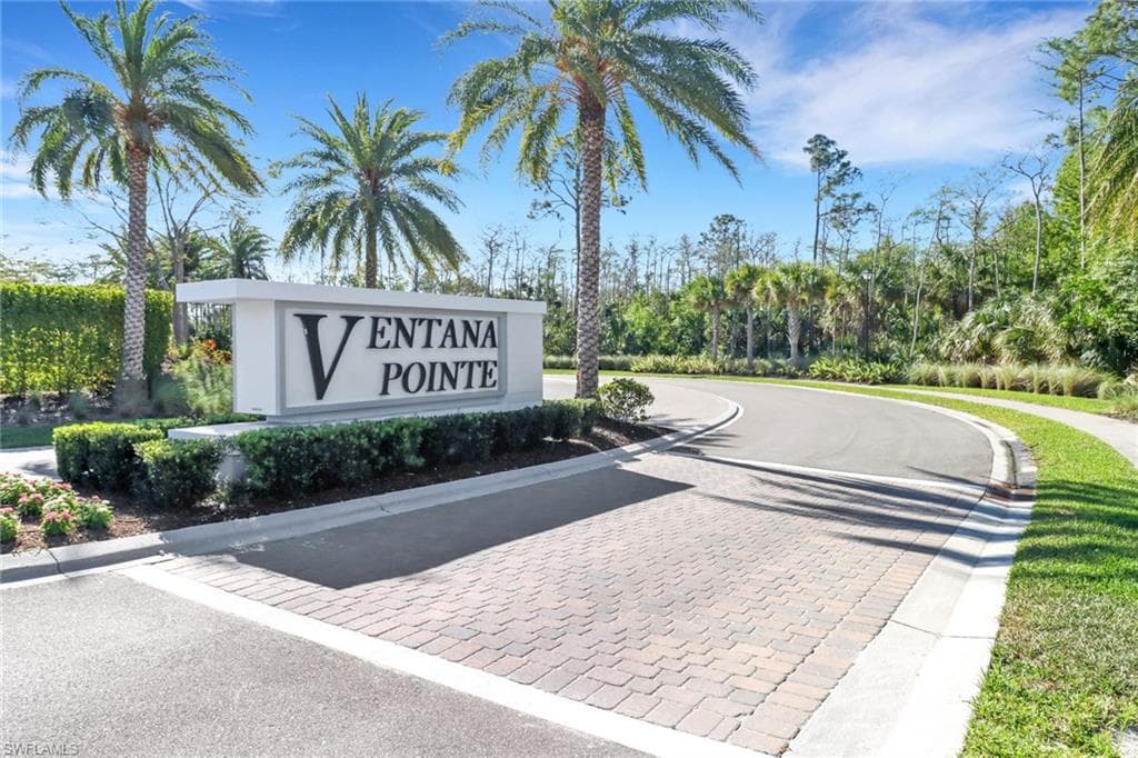 10415 Ventana Ln, Naples, FL 34120-36