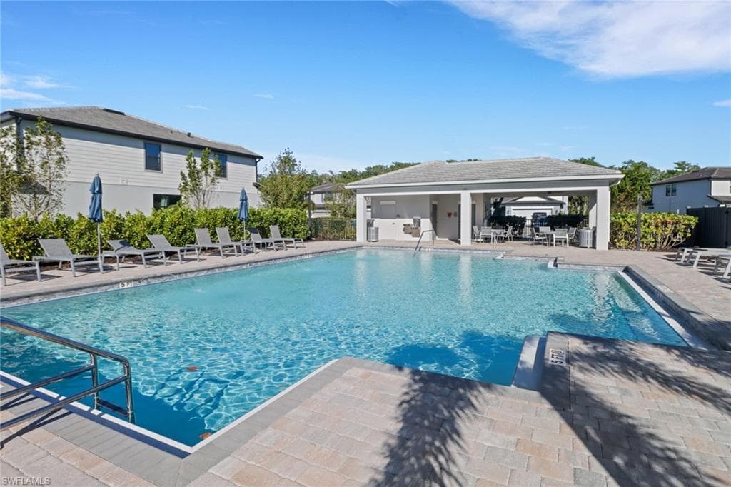 10415 Ventana Ln, Naples, FL 34120-40