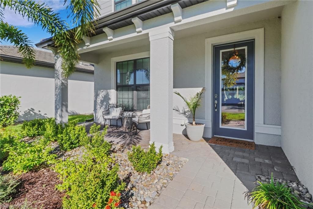 10415 Ventana Ln, Naples, FL 34120-4