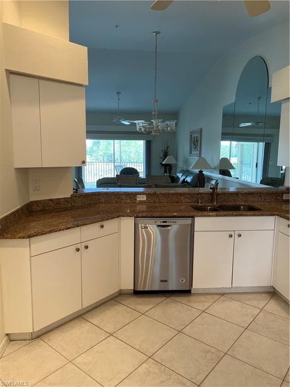 8605 Naples Heritage Dr 2, Naples, FL 34112-11