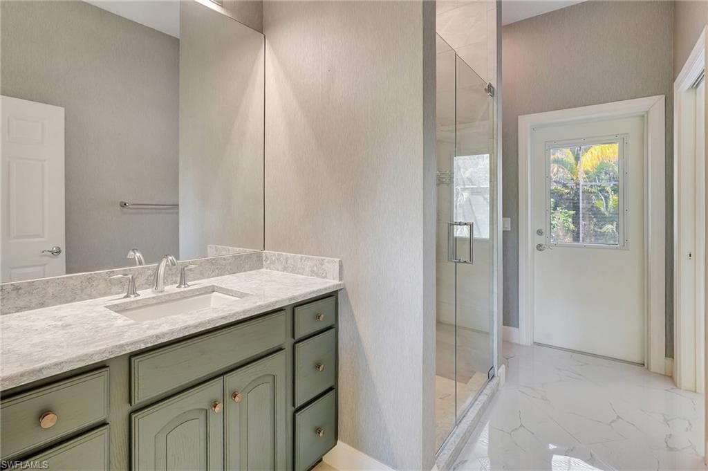 27231 Lakeway Ct, Bonita Springs, FL 34134-16