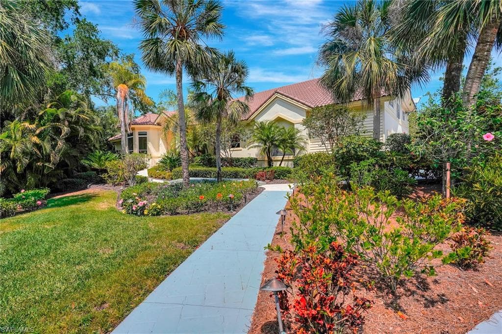 27231 Lakeway Ct, Bonita Springs, FL 34134-1