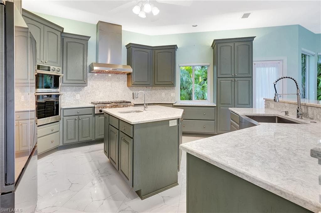 27231 Lakeway Ct, Bonita Springs, FL 34134-26
