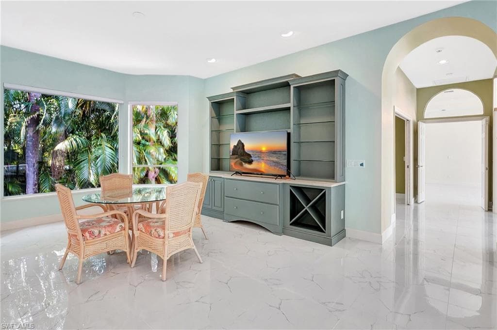 27231 Lakeway Ct, Bonita Springs, FL 34134-34