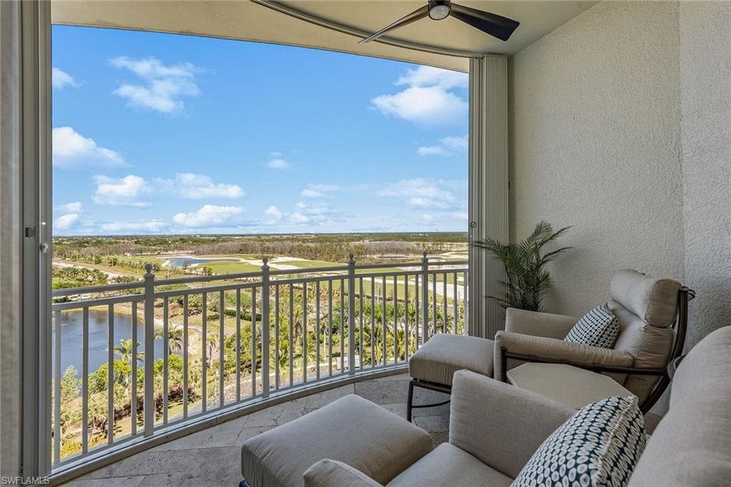 13675 Vanderbilt Dr 1107, Naples, FL 34110-36