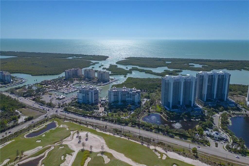 13675 Vanderbilt Dr 1107, Naples, FL 34110-3