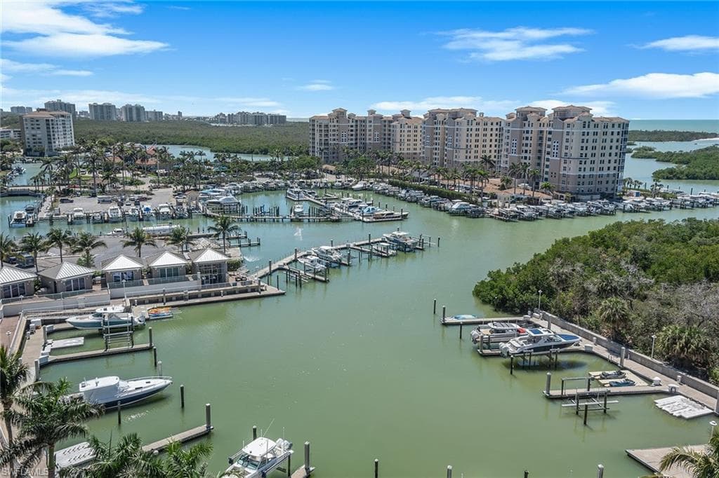 13675 Vanderbilt Dr 1107, Naples, FL 34110-41
