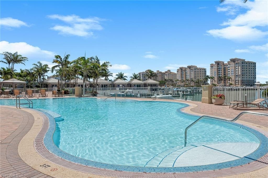 13675 Vanderbilt Dr 1107, Naples, FL 34110-46
