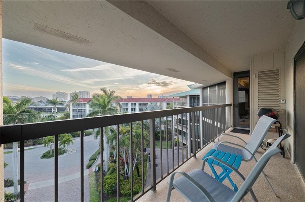845 Collier Ct 503, Marco Island, FL 34145-9