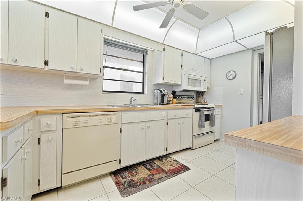 845 Collier Ct 503, Marco Island, FL 34145-25