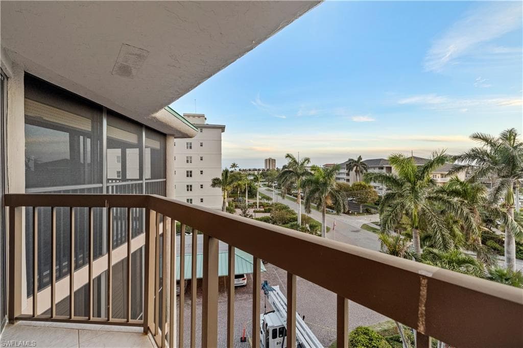 845 Collier Ct 503, Marco Island, FL 34145-29