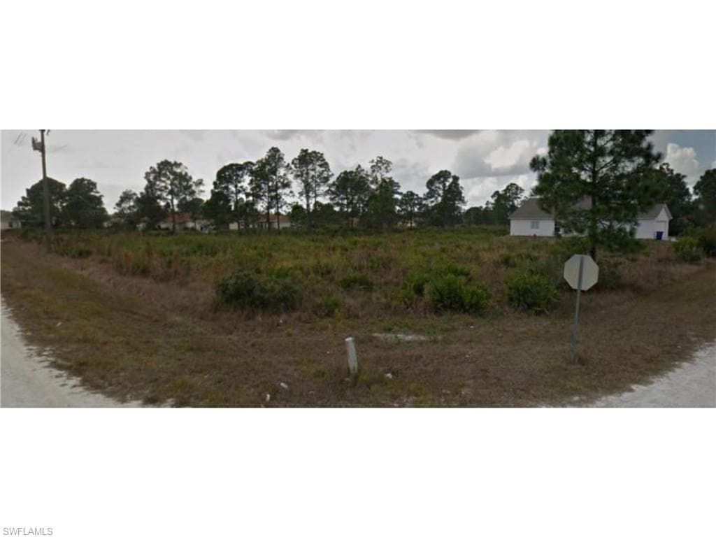 3001 41st St W, Lehigh Acres, FL 33971-1