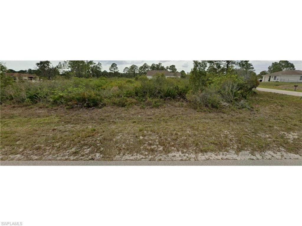 3001 41st St W, Lehigh Acres, FL 33971-3