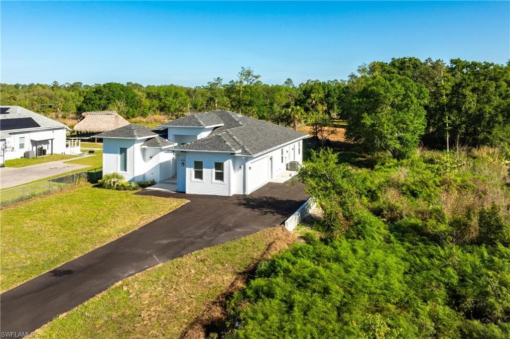 3533 22nd Ave SE, Naples, FL 34117-9