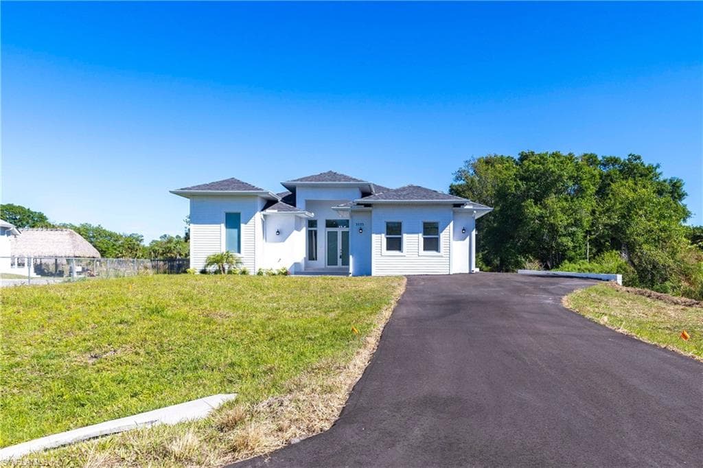 3533 22nd Ave SE, Naples, FL 34117-10
