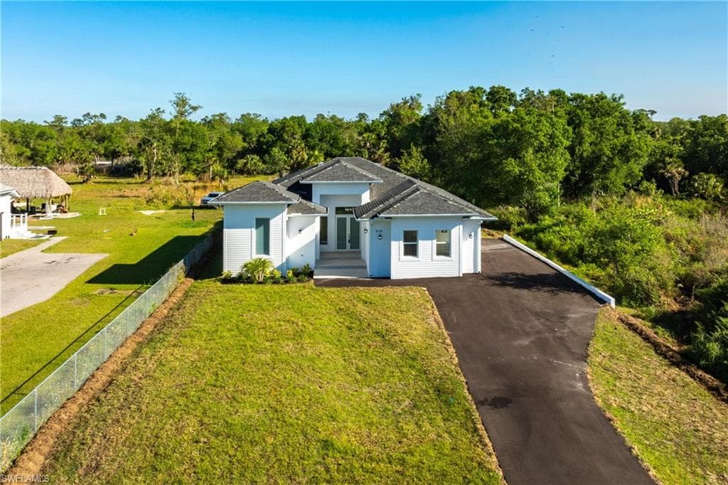 3533 22nd Ave SE, Naples, FL 34117-2