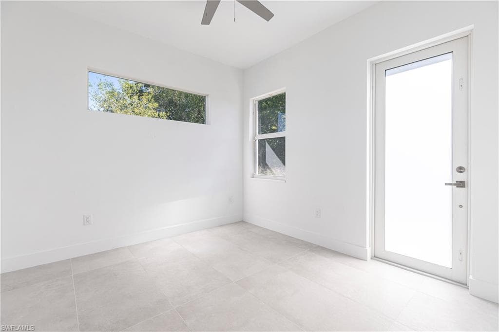 3533 22nd Ave SE, Naples, FL 34117-36