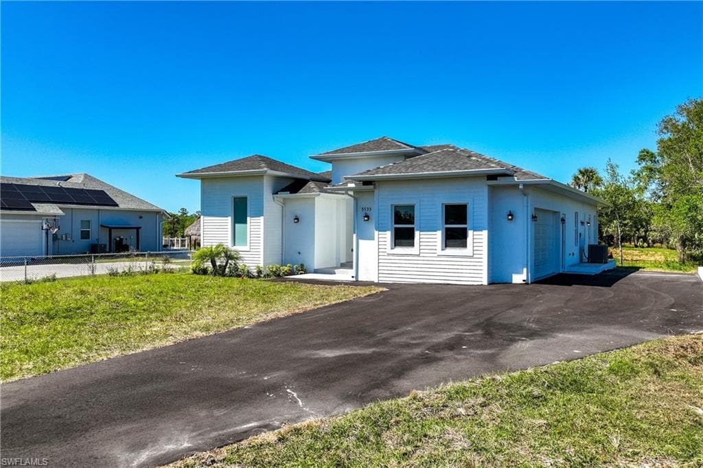 3533 22nd Ave SE, Naples, FL 34117-5