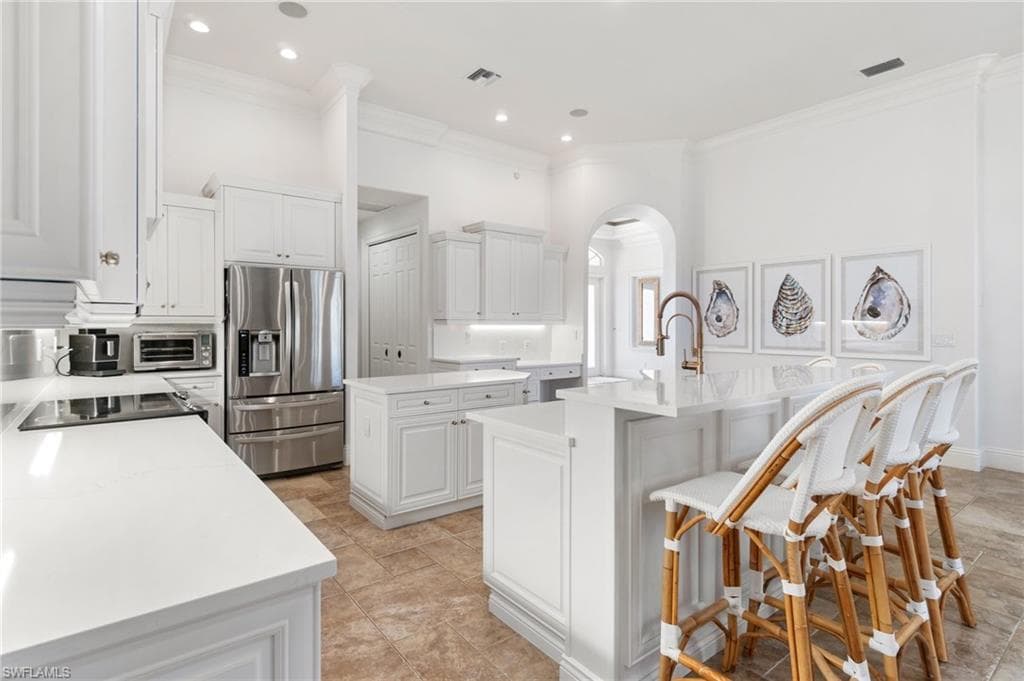 4785 Kittiwake Ct, Naples, FL 34119-16