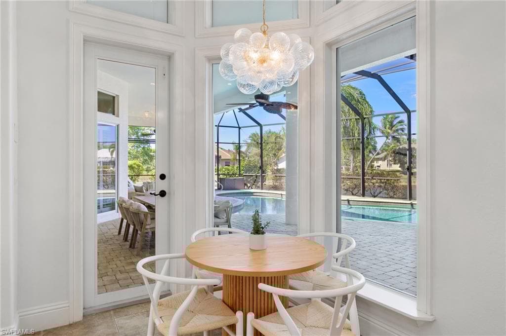4785 Kittiwake Ct, Naples, FL 34119-18