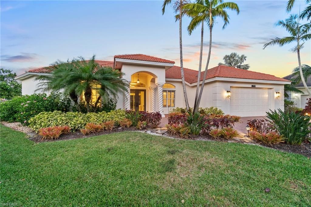4785 Kittiwake Ct, Naples, FL 34119-1