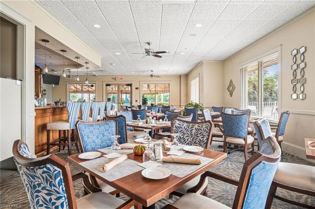 4785 Kittiwake Ct, Naples, FL 34119-41