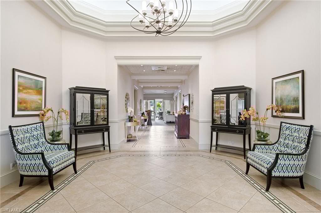 4785 Kittiwake Ct, Naples, FL 34119-48