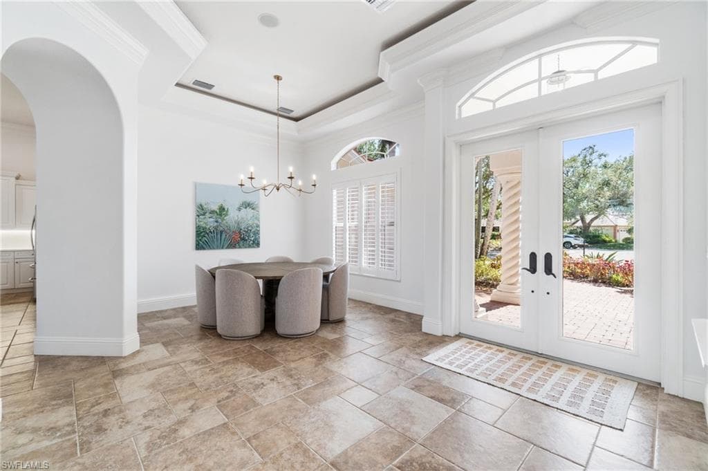 4785 Kittiwake Ct, Naples, FL 34119-7