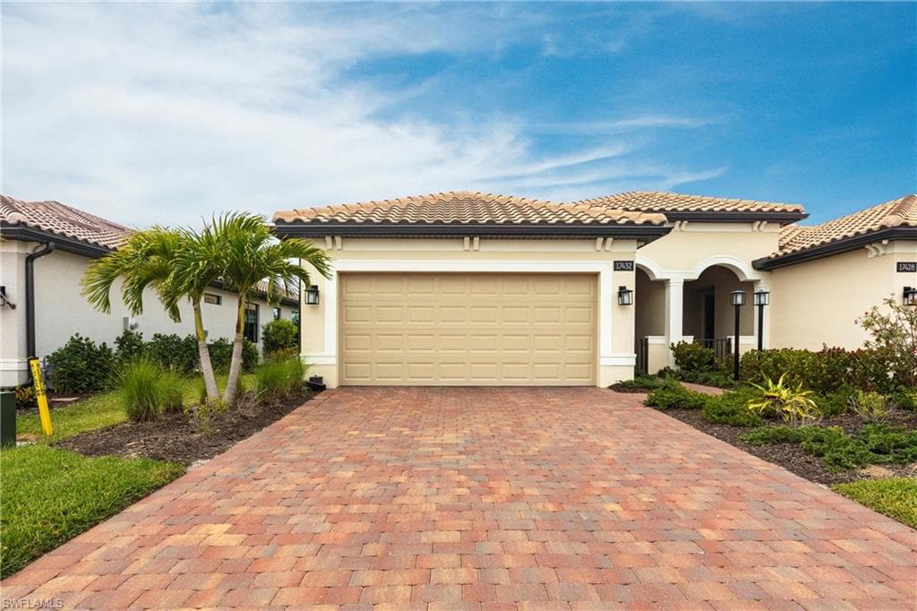 17432 Corsini Dr, Fort Myers, FL 33913-2