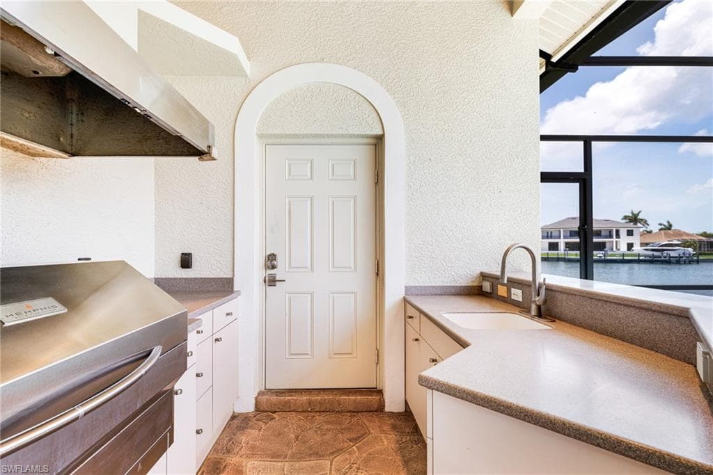 951 Beaver Ct, Marco Island, FL 34145-43
