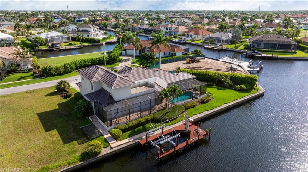 951 Beaver Ct, Marco Island, FL 34145-5