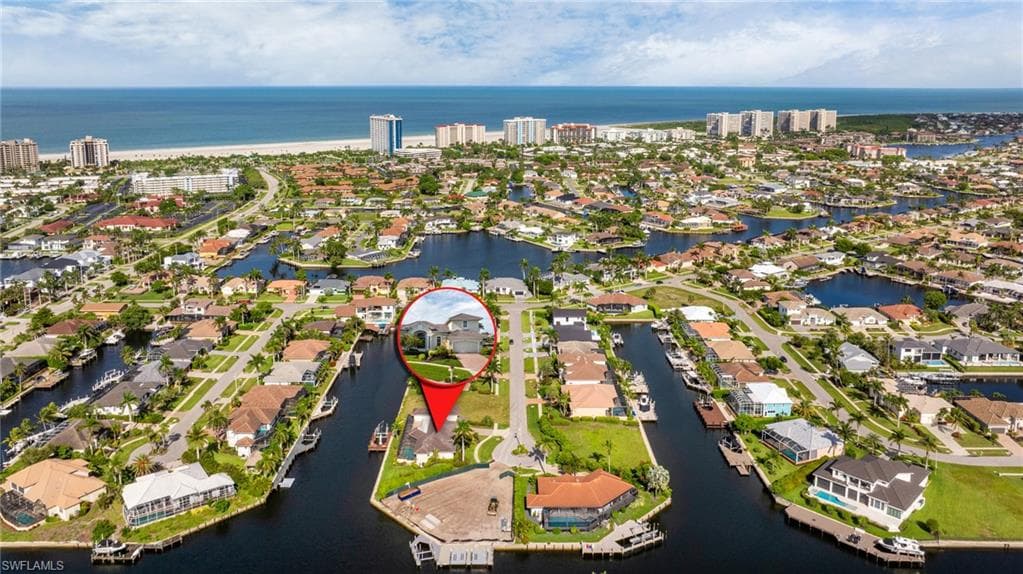 951 Beaver Ct, Marco Island, FL 34145-8