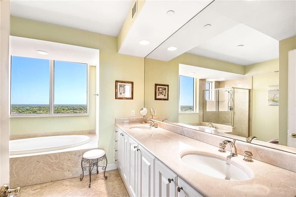 6597 Nicholas Blvd 1902, Naples, FL 34108-16