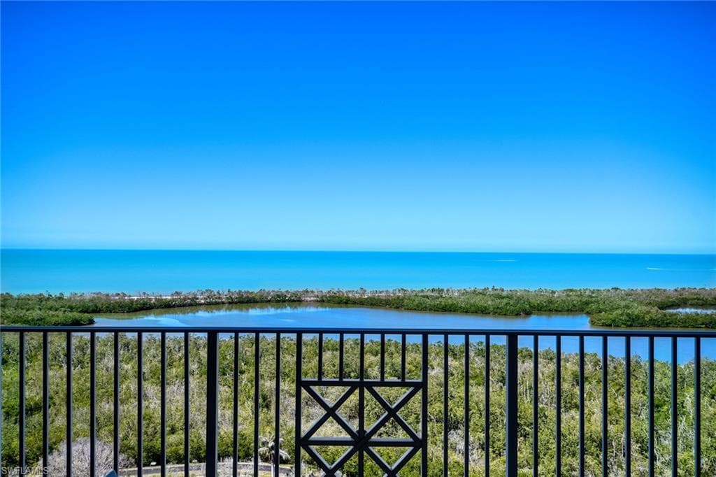 6597 Nicholas Blvd 1902, Naples, FL 34108-3