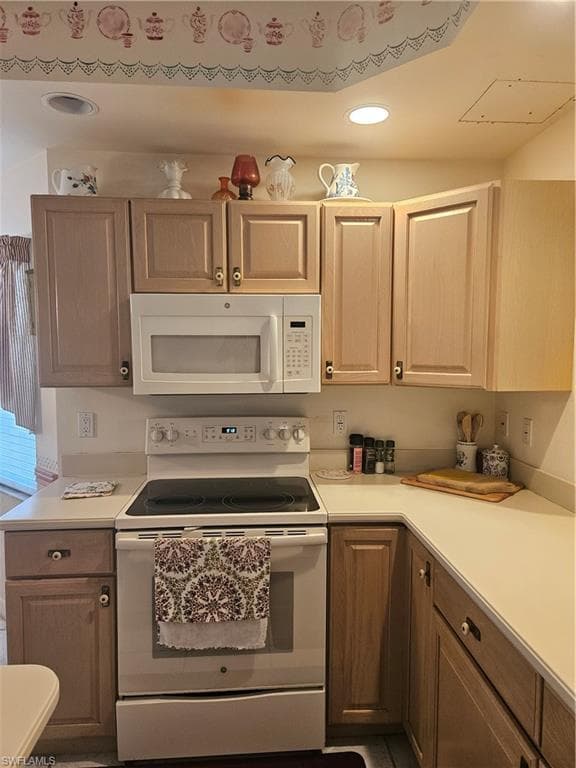 8440 Mystic Greens Way 1001, Naples, FL 34113-15