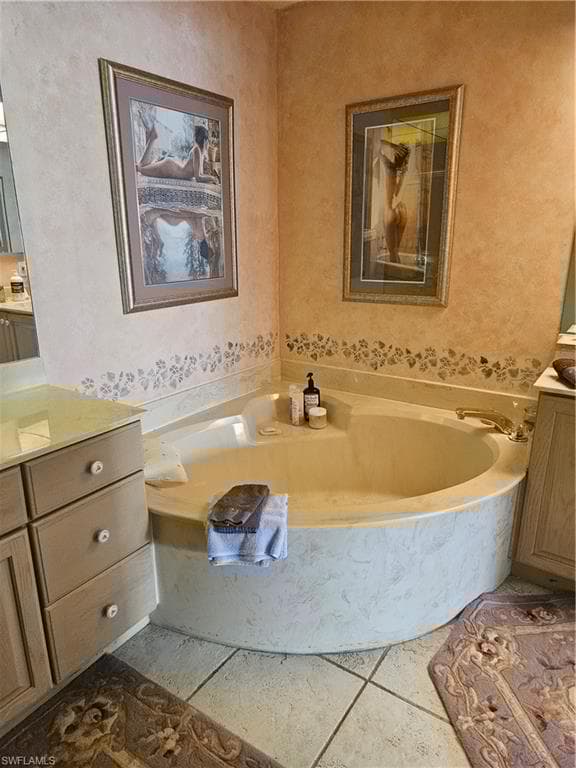 8440 Mystic Greens Way 1001, Naples, FL 34113-38