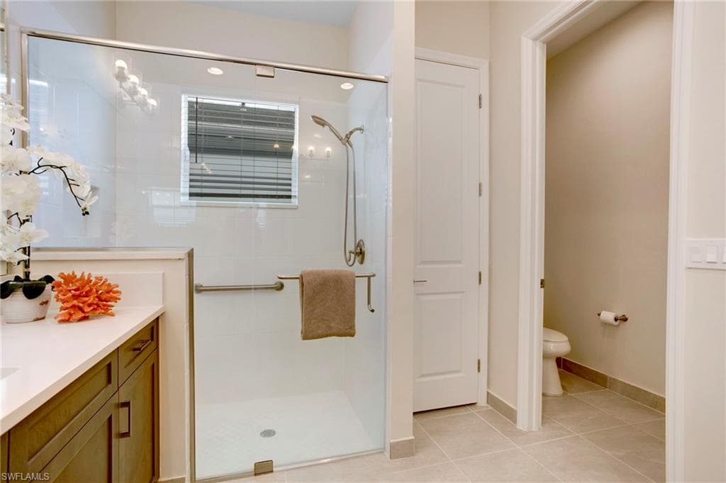 11543 Jacaranda Dr, Naples, FL 34120-19