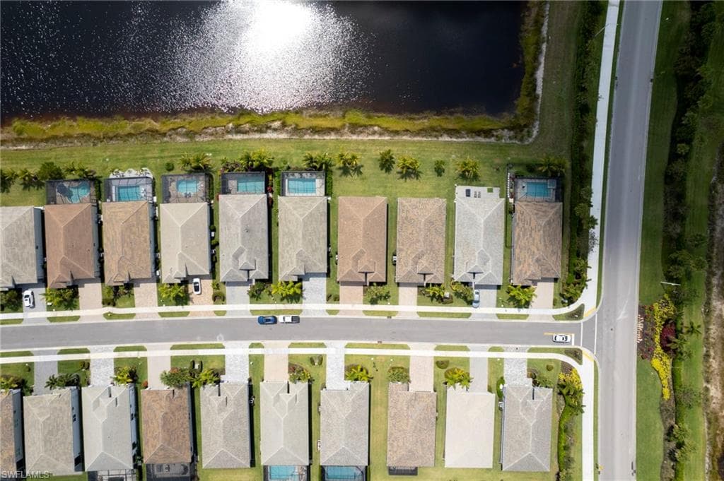 11543 Jacaranda Dr, Naples, FL 34120-33