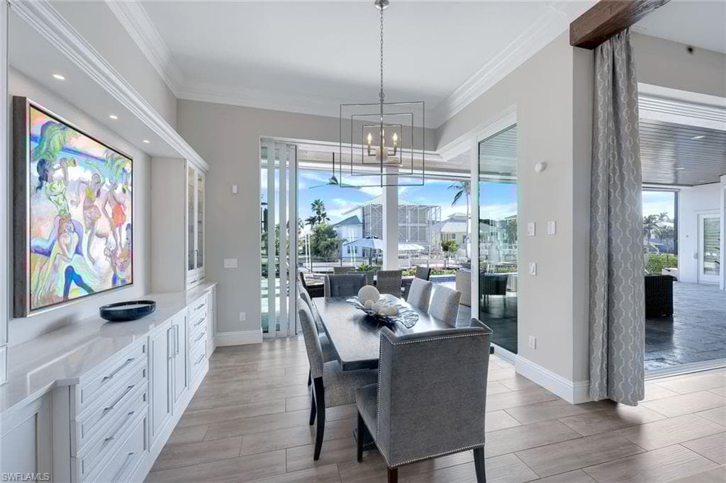 342 Trade Winds Ave, Naples, FL 34108-24