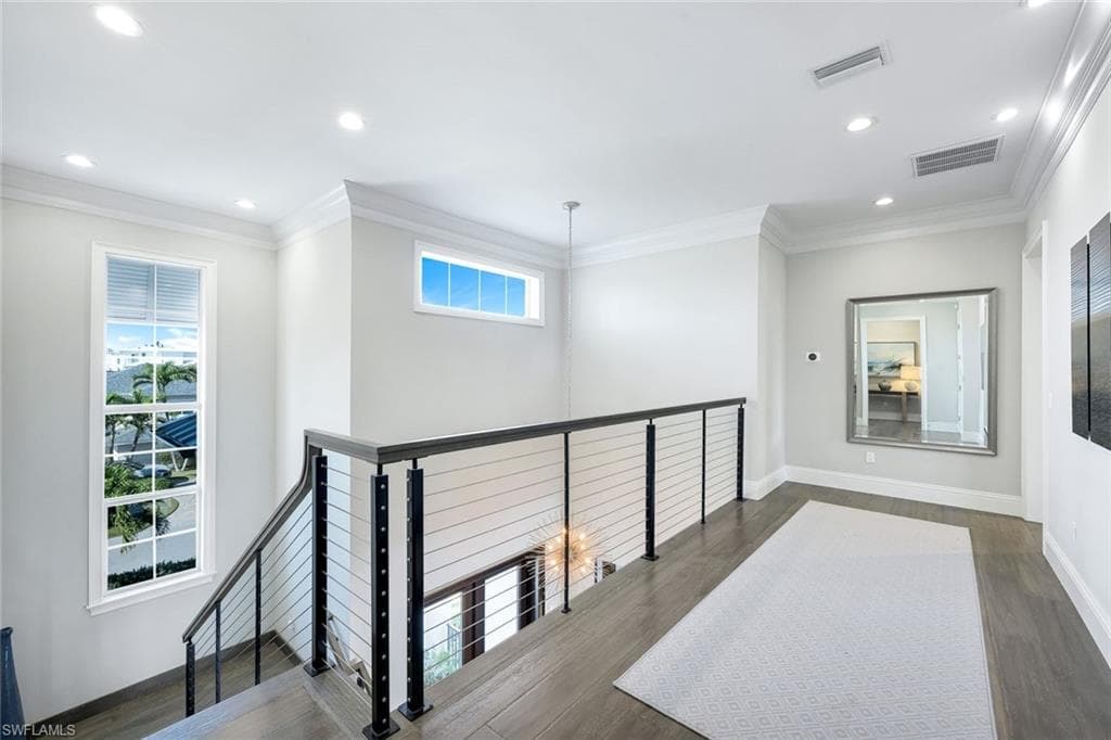 342 Trade Winds Ave, Naples, FL 34108-27