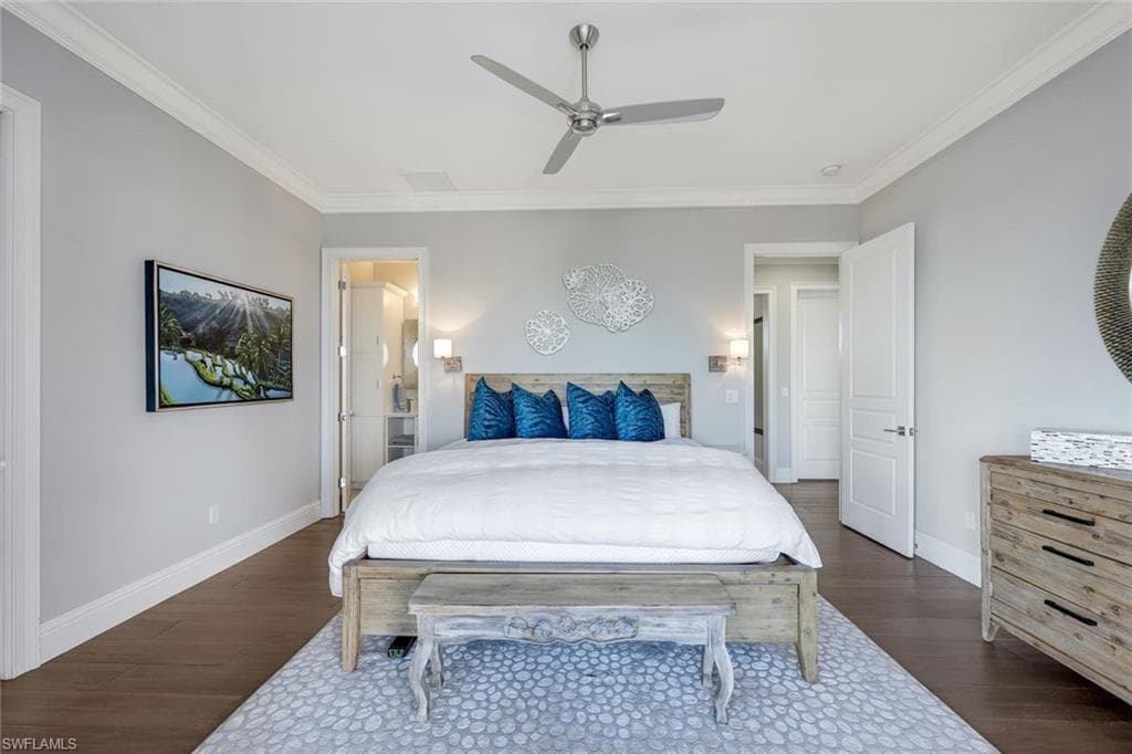 342 Trade Winds Ave, Naples, FL 34108-32