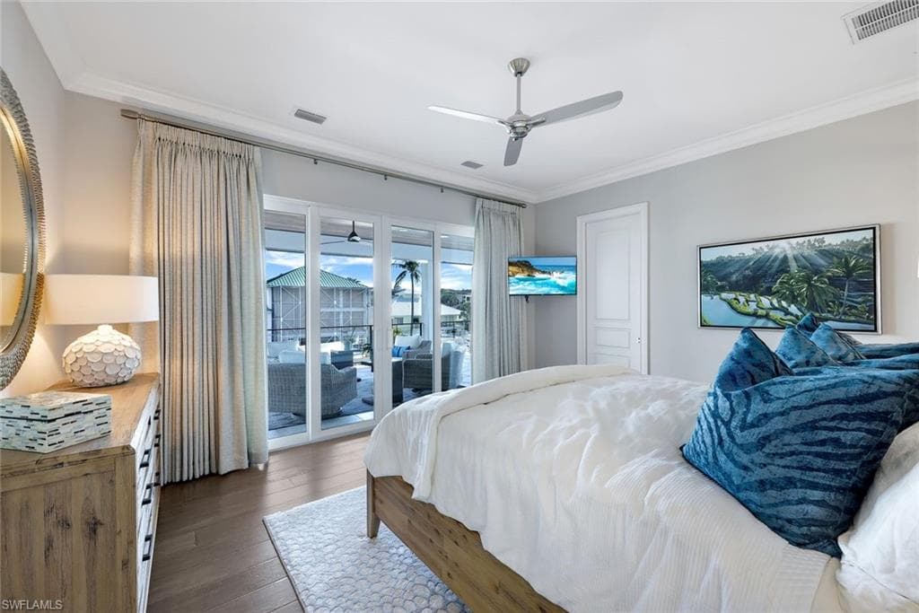 342 Trade Winds Ave, Naples, FL 34108-33