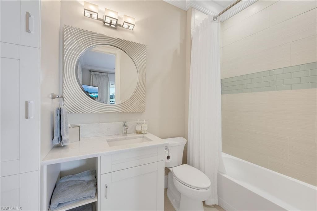 342 Trade Winds Ave, Naples, FL 34108-34
